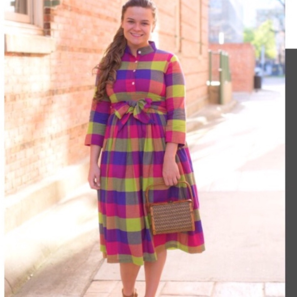 Dainty jewells beautiful dress
